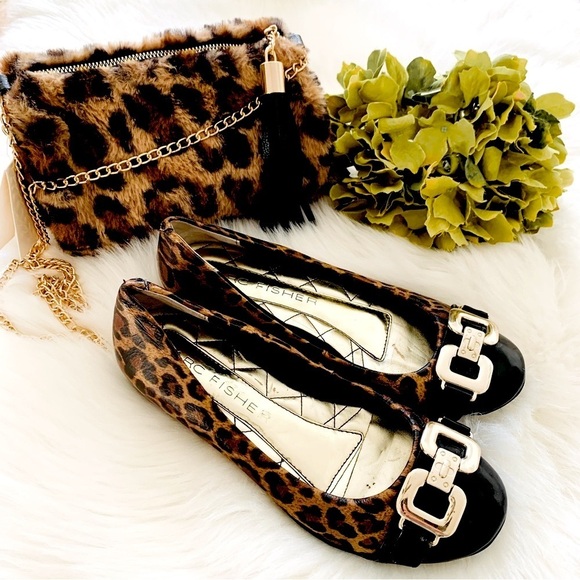 Marc Fisher Cheetah Animal Print Gold buckle Flats Size 6.5 - Picture 1 of 12